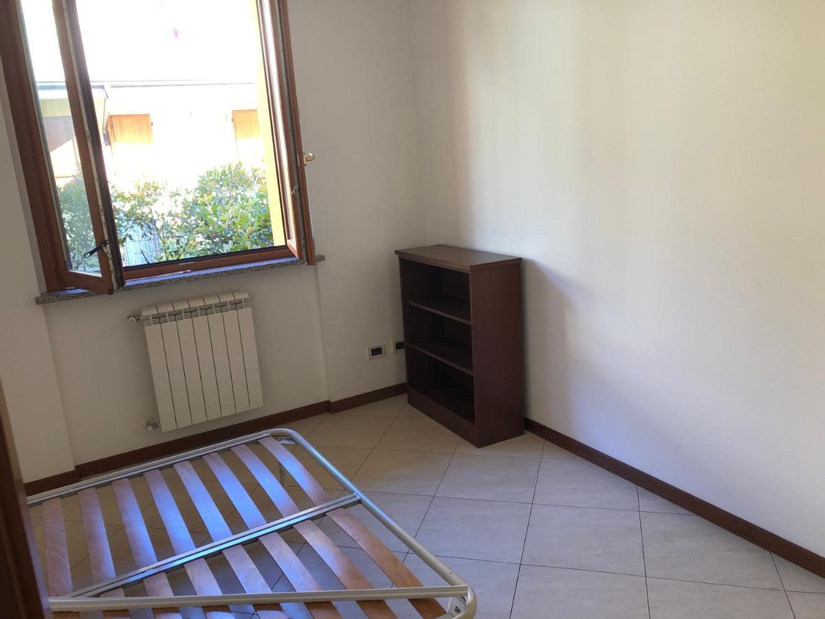 Trilocale in villetta piano terra indipendente Osio Sotto Esterno foto