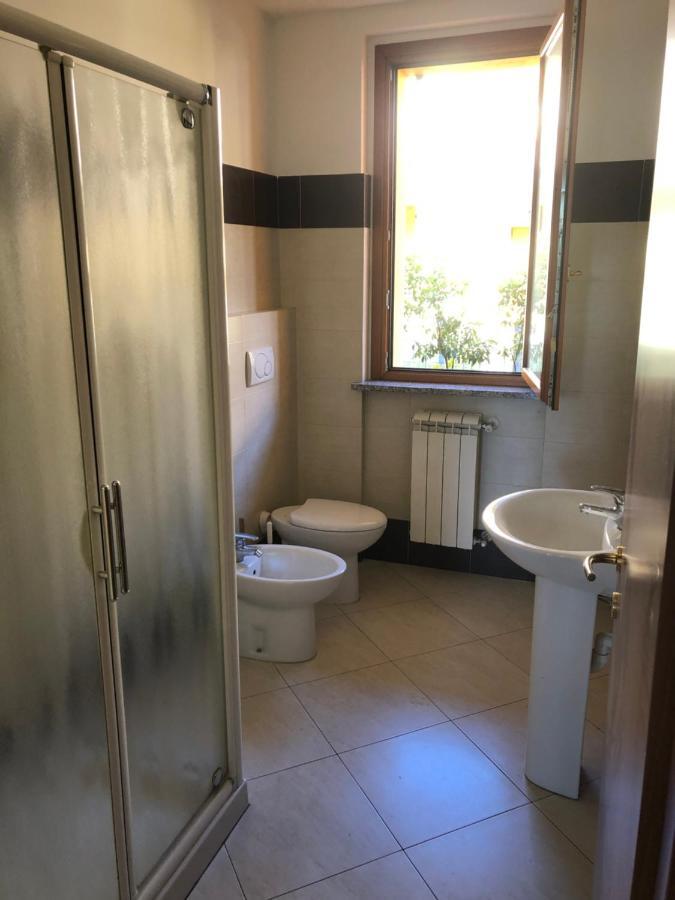 Trilocale in villetta piano terra indipendente Osio Sotto Esterno foto